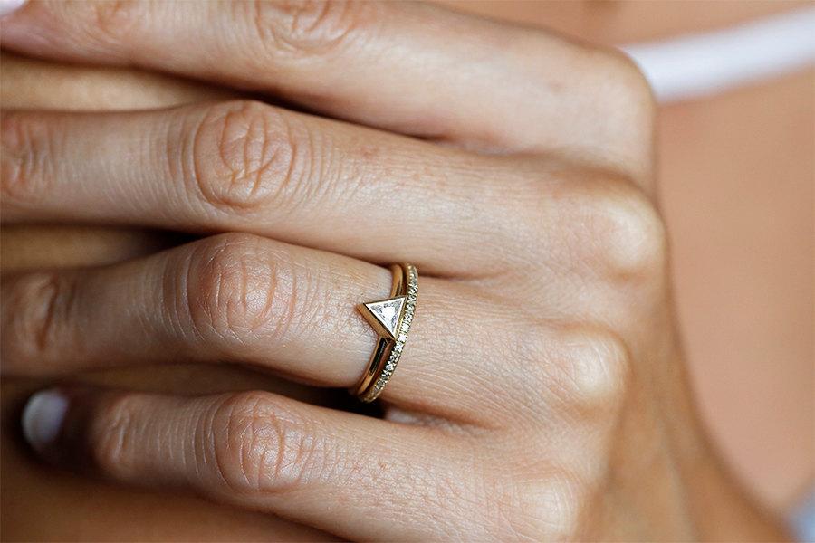 Hochzeit - Diamond Wedding Ring Set With Trillion Diamond, Wedding Eternity Ring, Trillion Diamond Set