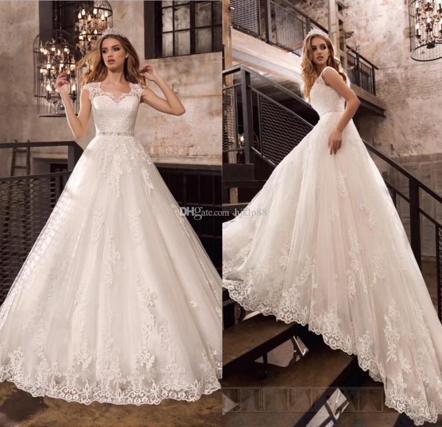 Mariage - 2017 New Beaded Sash Vintage Lace Wedding Dresses Applique Beads Tulle Bridal Gowns Backless A-Line Garden Wedding Dress Zipper Button Lace Luxury Illusion Online with $165.72/Piece on Hjklp88's Store 