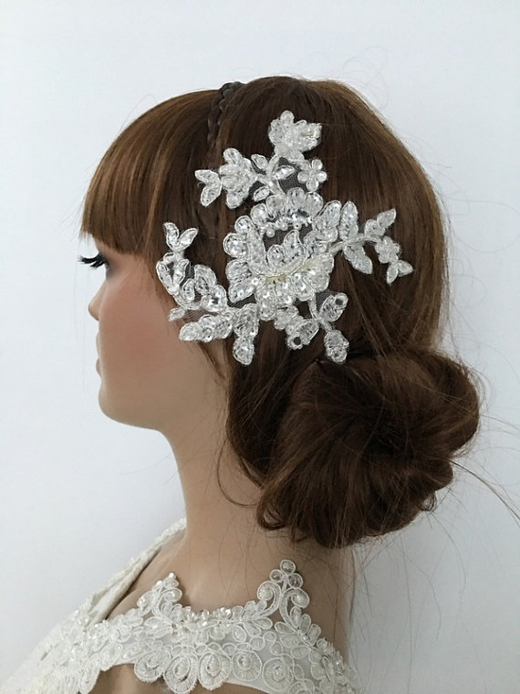 Hochzeit - Bridal Lace Hair Comb, ivory lace Wedding Headpiece, Bridal Fascinator, lace Comb, Lace hair, Wedding Hair, Bridal Hair, Accessories
