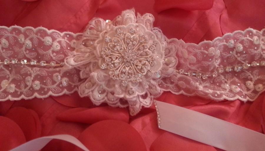 Mariage - Vintage Victorian Style Bridal White Embroidered Beaded Lace Choker Necklace Rose Crystal Rhinestone Brooch Wedding Party Costume