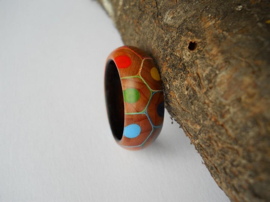 زفاف - coloured pencil ring with makassar ebony band, custom, handmade