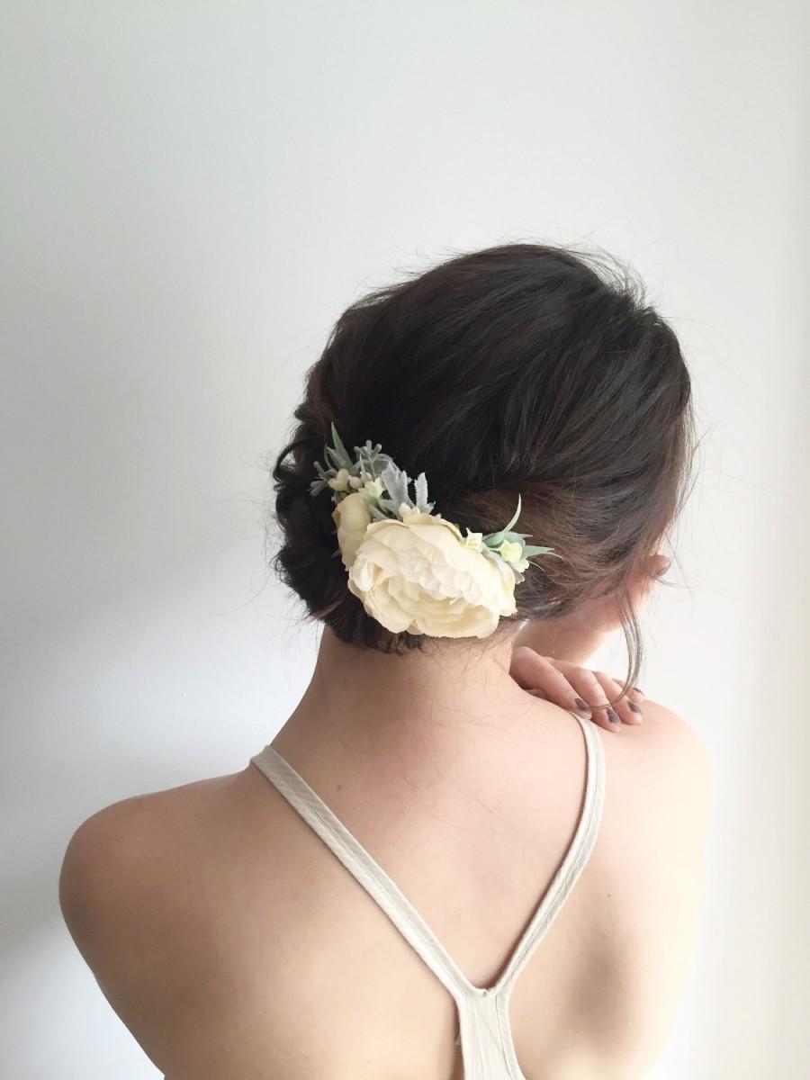 Hochzeit - Winter Wedding Flower Comb- Bridal headpiece comb- Rustic wedding headpiece- Champagne Floral Comb- Ivory Peony Hair Accessory