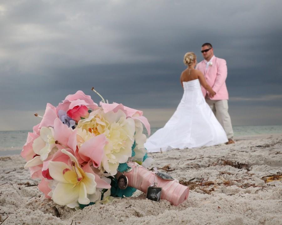 زفاف - Tropical Bridal Bouquet in Pink, Wedding Floral Package,  Pink Lily and Orchid Bouquet, Destination Wedding Flowers, Beach Wedding