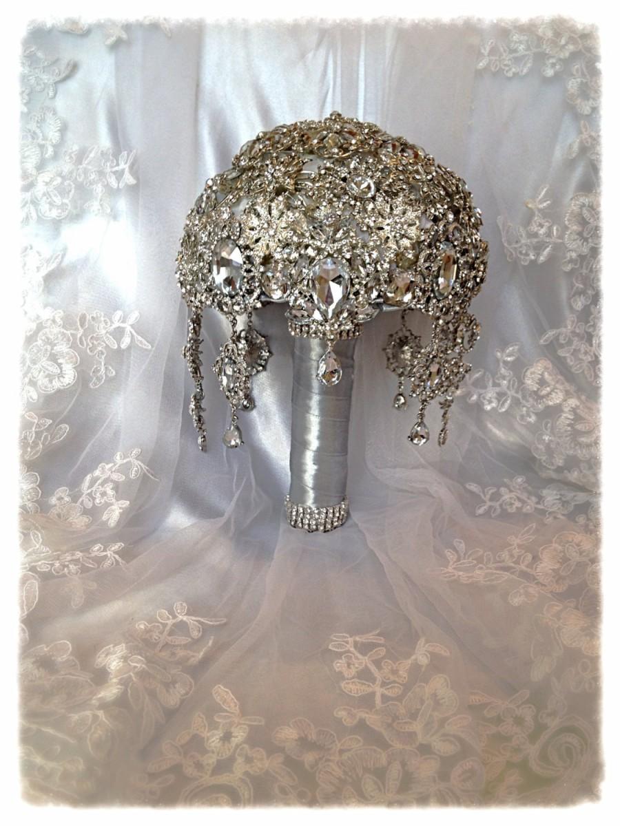 زفاف - Wedding Flower Brooch Bouquet. Deposit on Great Gatsby Glitzy Diamond Jeweled Crystal Bling Bridal Broach Bouquet with draping jewelry