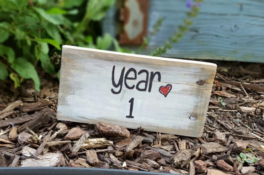 Wedding - YEAR 1 ANNIVERSARY Sign - 1st Anniversary Sign is a fun Anniversary Gift - Adorable for Photos and always, cute on your shelf!