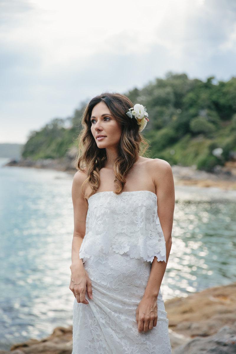 Wedding - Beautiful fitted lace wedding dress with ruffle • Juliette Gown • Bohemian lace dress • Beach wedding dress • Boho wedding dress