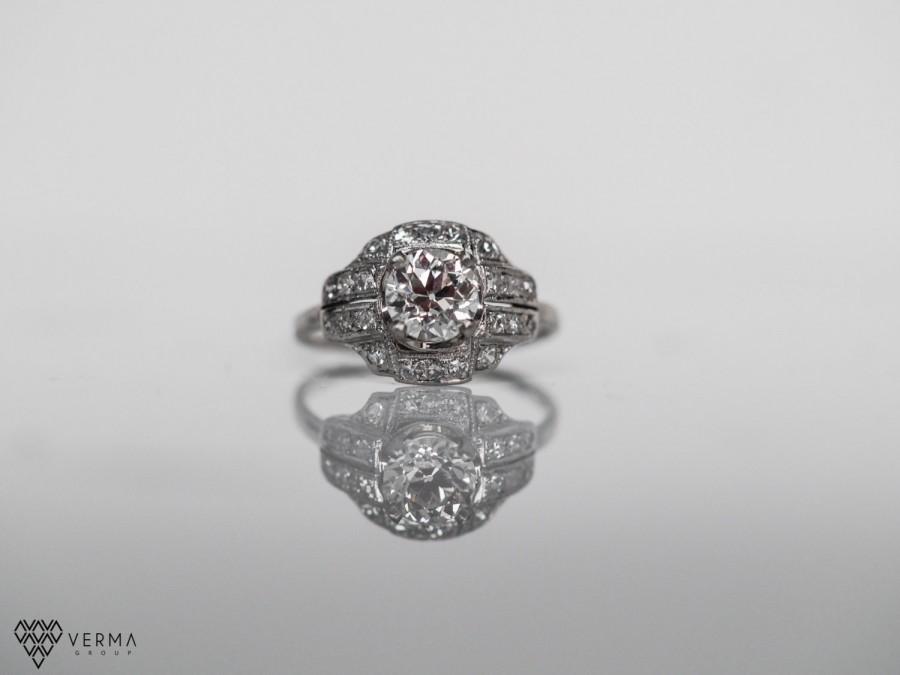 زفاف - Circa 1910 - Platinum 1.07ct Old European Cut Diamond Engagement Ring in a Cushion of Old Single Cut Diamonds - VEG#6