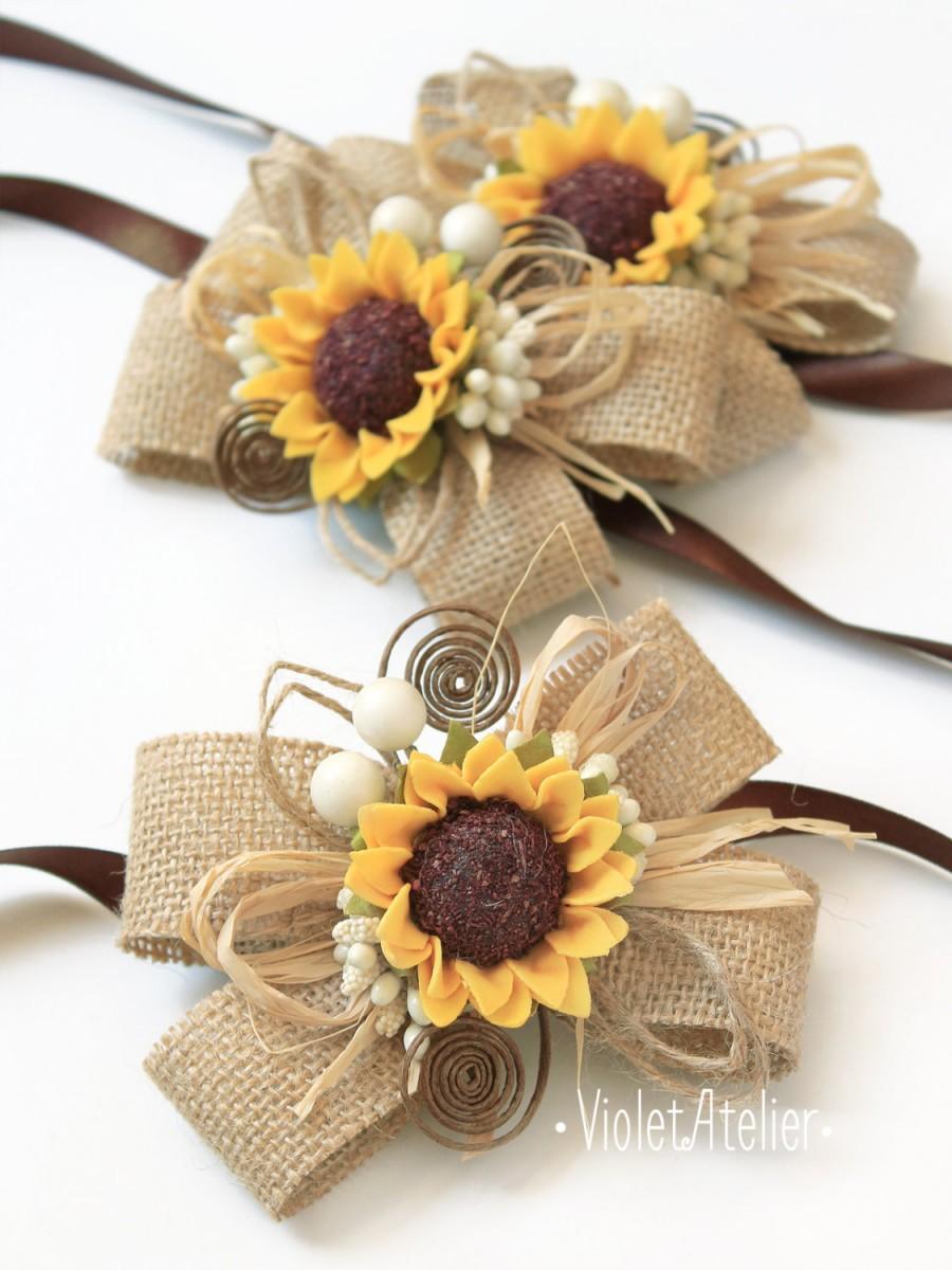 زفاف - Set of 2 Rustic Sunflower Wedding Corsages, 2 Bridesmaids Burlap Sunflower Bracelets, Sunflower Brown Rustic Wedding Wrist Girl Accessories