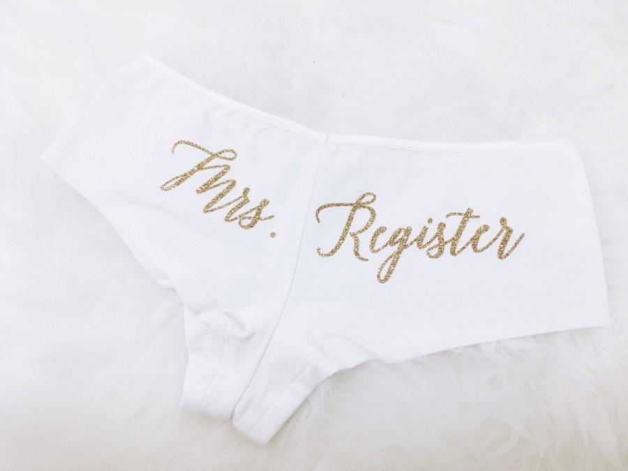 Mariage - customized last name Bridal underwear/ lingerie//Bridal shower gift//Lingerie shower gift