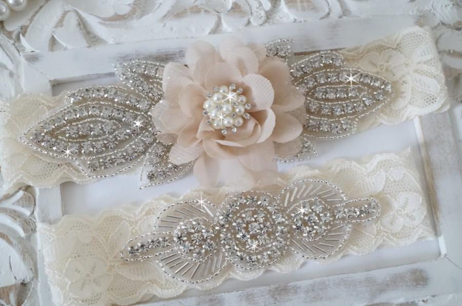 Hochzeit - Light Ivory Pearl Beaded Lace Wedding Garter Set , Ivory Lace Garter Set, Toss Garter , Keepsake Garter, Bridesmaid Gift, Prom, Wedding Gift