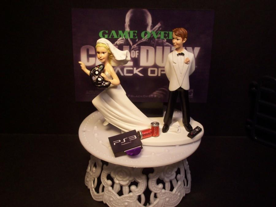 Wedding - Video Game Running Bride and Groom Controller Headphones Funny Wedding Cake Topper