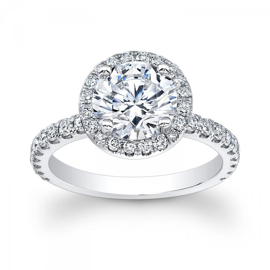 Mariage - Ladies 14kt diamond engagement ring with diamond halo top 0.70 ctw G-vs2 quality diamonds and 2ct Round white sapphire center