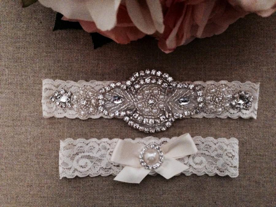 زفاف - Wedding Garter - Bridal Garter - Crystal Rhinestone Garter and Toss Garter Set on Ivory Lace