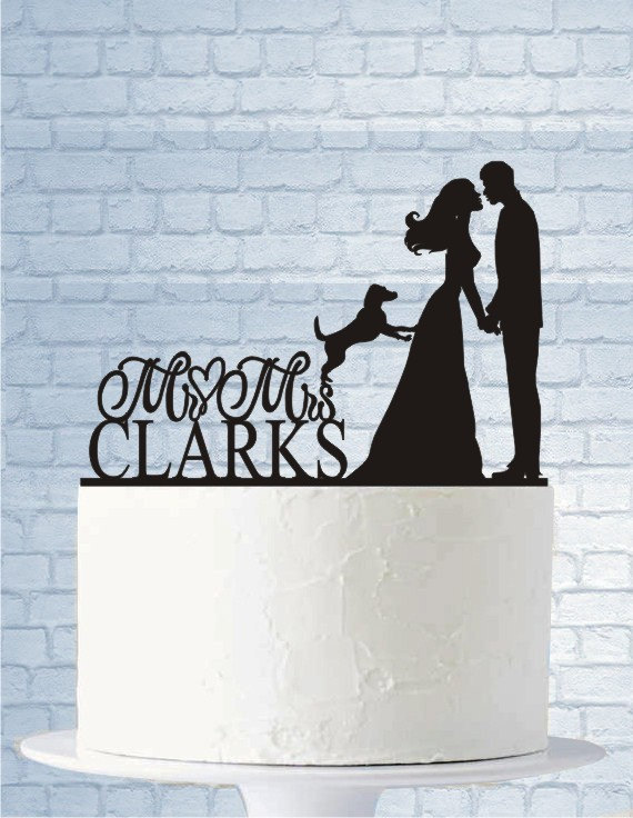 Свадьба - Wedding Cake Topper with Dog, Wedding Cake Topper Mr and Mrs, Last Name, Bride and Groom Kiss Cake Topper, Dog Cake Topper for Wedding