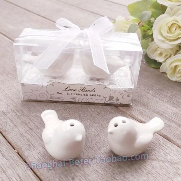Wedding - Beter Gifts®  practical kitchen favors BETER-TC022 Salt and Pepper Shakers