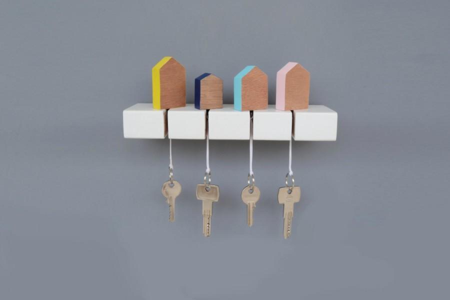 Hochzeit - Key Holder, Wooden Key Hanger, Wall key holder, Wall key hanger, Key Organizer, Wooden Keychain, House Shape, House Keychain,Minimal Decor