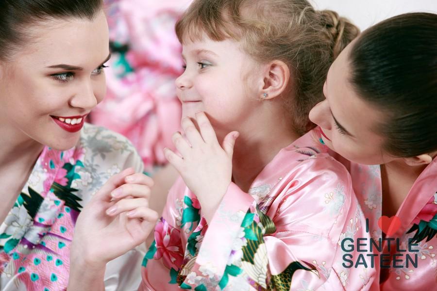 Свадьба - Flower Girl Robe, SPA PARTY ROBES for Girls, Birthday Spa Party, Children's Spa Robe, Kimono Wrap Style Robe