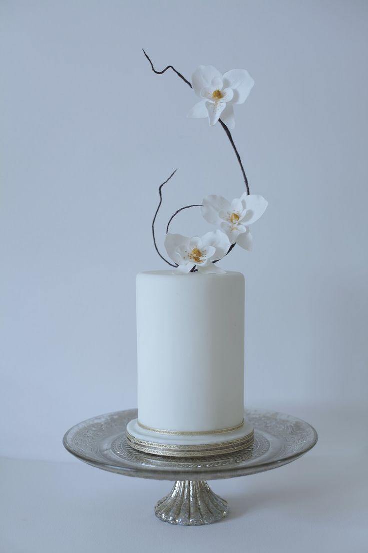 Hochzeit - Ikebana Wedding Cake With Orchids