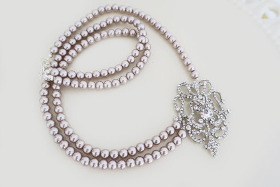 Mariage - Art Deco Bridal Necklace, Wedding Necklace Statement, Bridal Jewelry Gatsby Style, Wedding Jewellery Pearl, Powder Almond, Champagne, Brooch