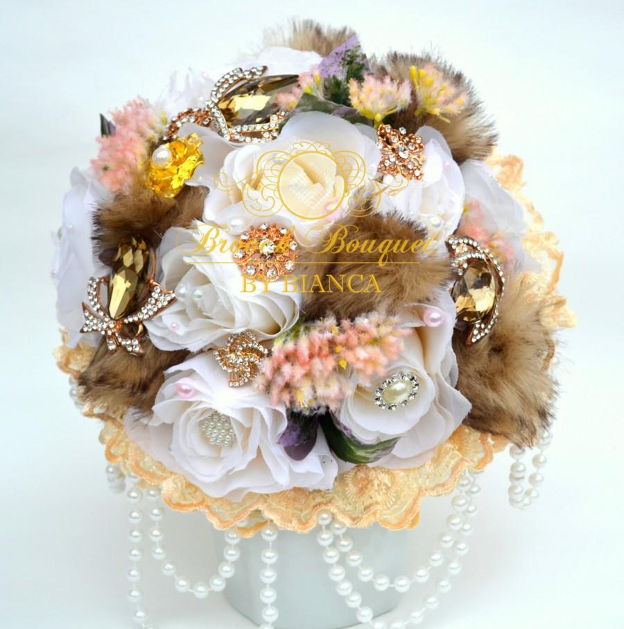 Wedding - Brooch bouquet, Vintage brooch bouquet, Timeless bouquet, Fake silk roses bouquet,Fur bouquet,Pearls bouquet, Winter bouquet