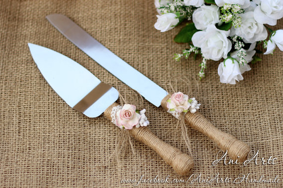 Свадьба - Cake Serving Set Rustic Wedding Cake Servers and Knives Burlap and Lace Wedding Cake Server Set Cake Cutting Set Cake Cutter Set