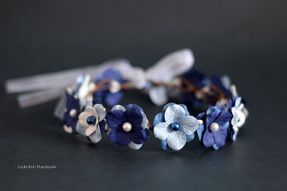 زفاف - Royal blue Flower crown, Something Blue Halo, Blue Flower Crown, Blue Bridal Halo, Bridal Royal Blue Crown, Blue Roses Headpiece Blue Flower