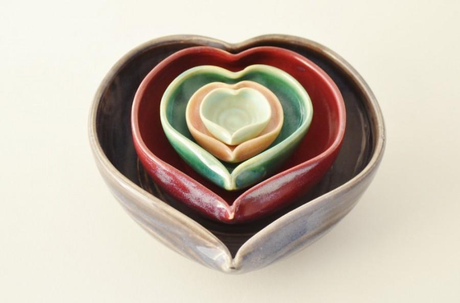زفاف - Handmade Heart Nesting Bowls, 5 Heart Bowl Set, Colorful Nesting Dishes, Ring Dishes, Home Decor, Gift for Her, Made to Order