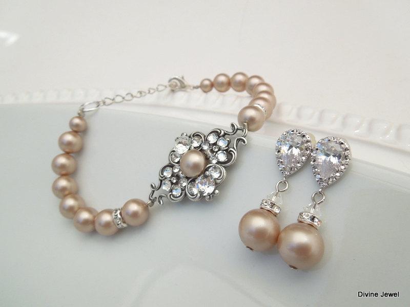 Hochzeit - Bridal Jewelry Set,Pearl Bridal Earrings,Wedding Bracelet, Champagne Pearl Earrings,Swarovski Pearl Bridal Jewelry,Jewelry set,Pearl,CLAUDE