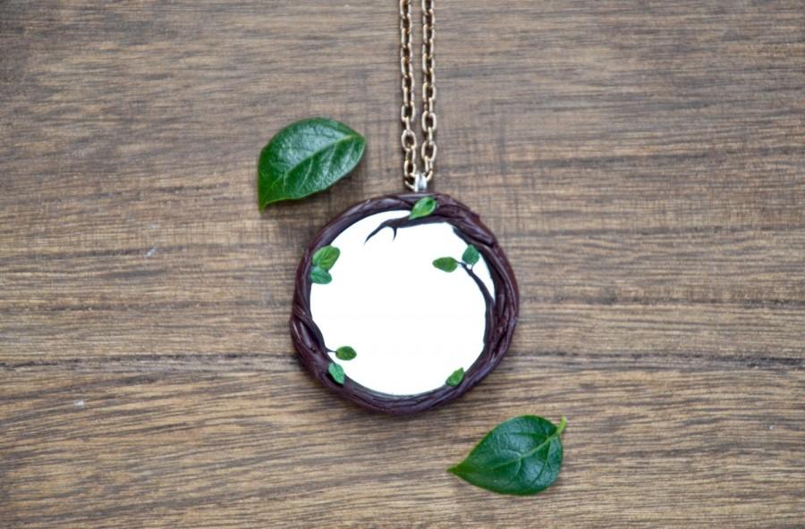 Hochzeit - Protection amulet talisman necklace mirror size 4.5 cm branches leaves handmade Ladybug