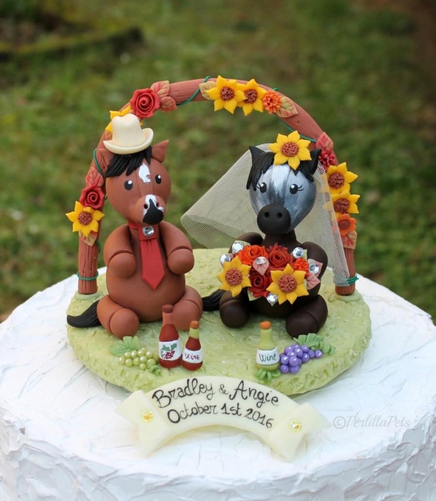 Mariage - Horse wedding cake topper with flower arch, country rustic wedding, horses rider cake topper