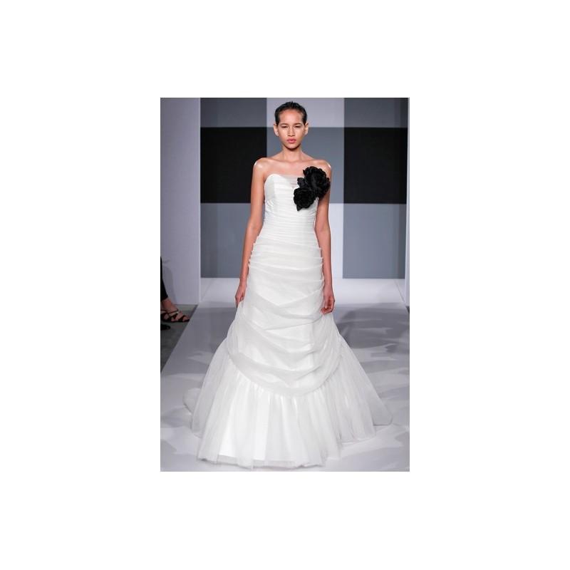 زفاف - Isaac Mizrahi SS13 Dress 7 - A-Line Spring 2013 White Sweetheart Isaac Mizrahi Full Length - Nonmiss One Wedding Store