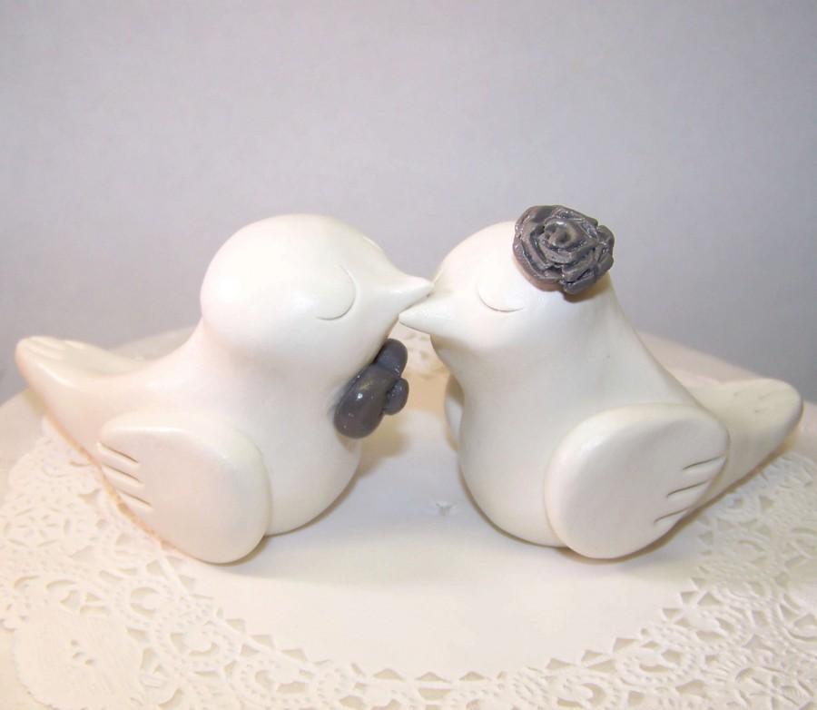 Hochzeit - Elegant Bird Wedding Cake Topper - White and Grey - Choice of Colors - FAST SHIPPING