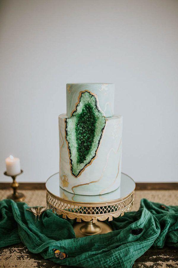 Hochzeit - Elegant Emerald Green Wedding Details