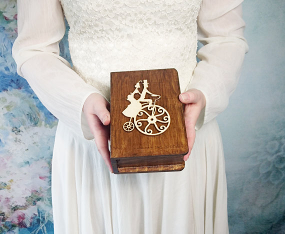 زفاف - Wedding rings box/engagement ring box book shaped, vintage bicycle couple wedding pillow rustic looking old jute burlap shabby chic