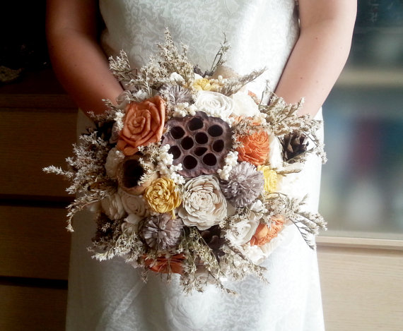 Mariage - READY to SHIP cream ivory brown orange yellow rustic autumn fall wedding BOUQUET sola flower roses limonium lotos pine cones bell cup Burlap
