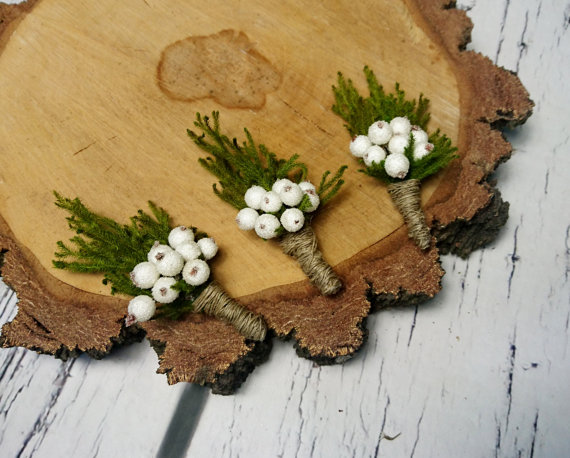 Mariage - Winter wedding rustic wedding cypress bulap white frozen balls Boutonniere Groom and groomsmen, Wedding Flowers custom