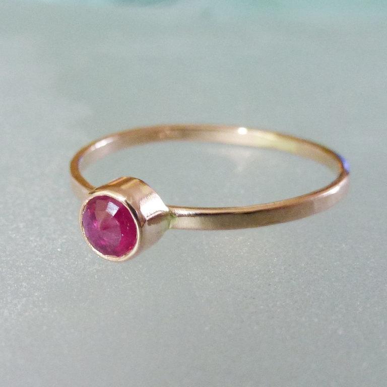 Mariage - Deep red Ruby 14K rose Gold Ring - Engagement ring - stackable ring, stackable ring