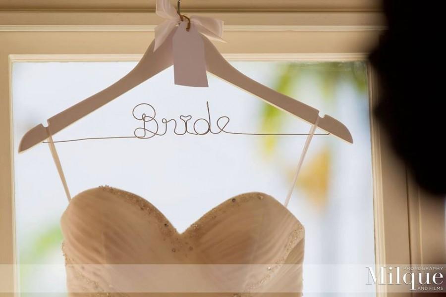 زفاف - Personalised Wedding Dress Hanger with Flower or Bow