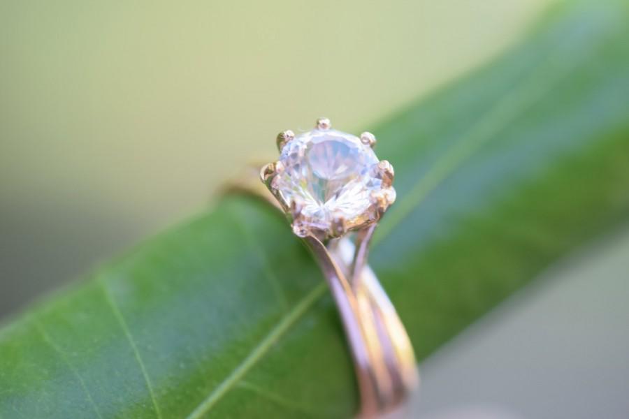 زفاف - WHITE TOPAZ ring, white topaz engagement ring, diamond alternative, modern conflict free gem, ecofriendly gem, topaz gold ring, Valentine's