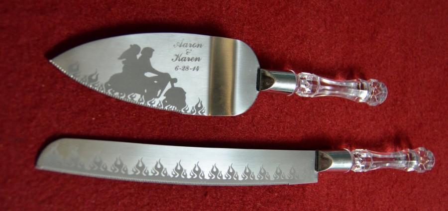 Mariage - Flaming Motorcycle Biker Wedding Cake Knife and Server with Names and Date FREE