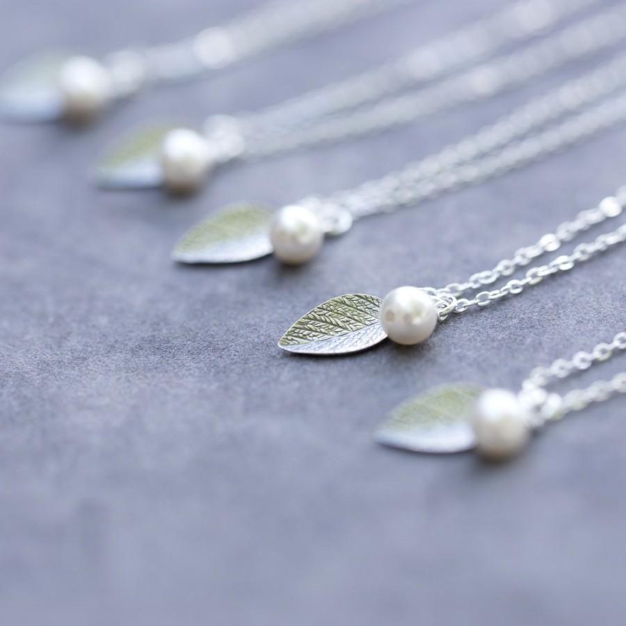 زفاف - Bridesmaid Necklace Set of 6, Sterling Silver Leaves Bridal Party Jewelry, Swarovski Pearl, Bridesmaid Leaf Necklaces