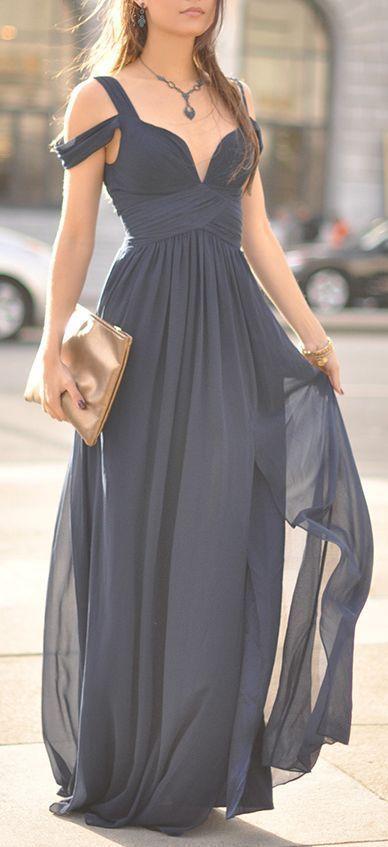 زفاف - Blue Off-The-Shoulder Dress