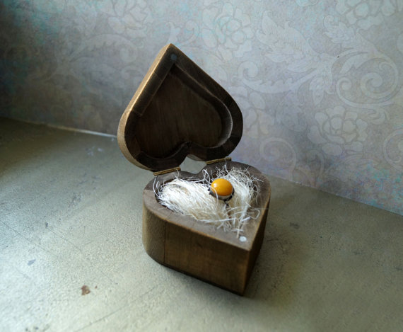 Свадьба - Wedding box, heart box, rustic box, jewelry box, ring bearer box, rustic wooden heartbox for jewellery, Engagement box, Wooden ring holder