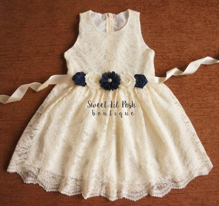 Свадьба - Ivory Lace Girls Dress, Flower Girl Dress, Lace Flower Girl Dress, Ivory Flower Girl, Rustic Flower Girl Dress, Country Wedding, Ivory Dress