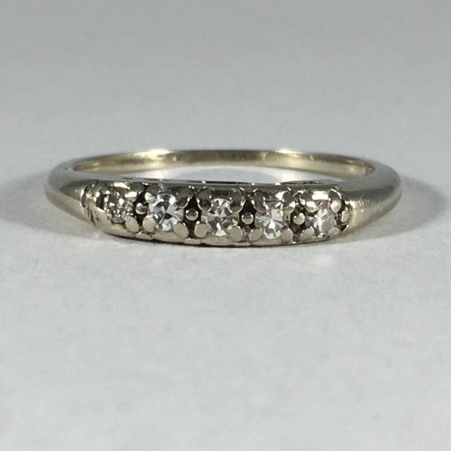 Hochzeit - Vintage Diamond Wedding Band. 14K White Gold. April Birthstone. 10th Anniversary Gift. Estate Jewelry. Diamond Stacking Ring. Gold Band.