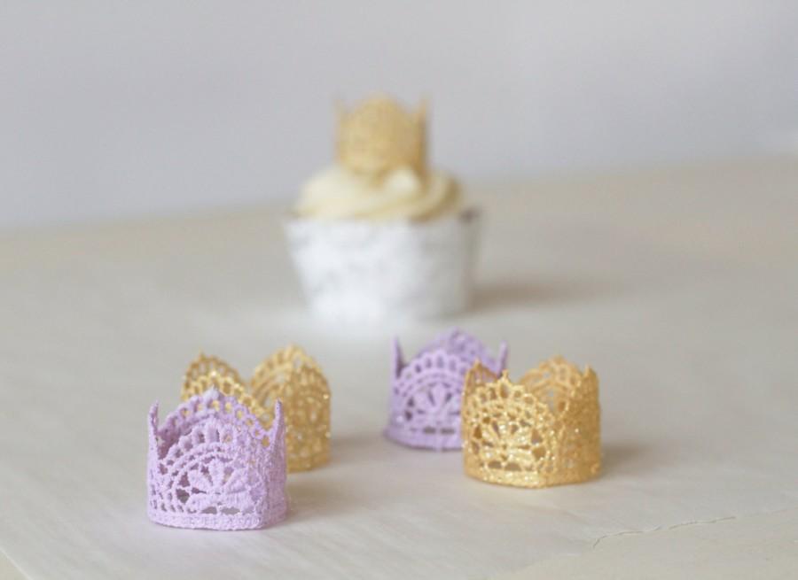 Mariage - Crown cupcake toppers,  "Audrey",  girl baby shower, princess baby shower, mini lace crown,  birthday party decoration, purple baby shower