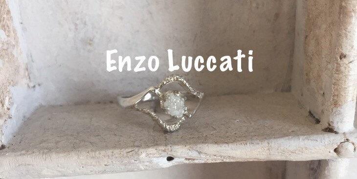 Hochzeit - Snow white Raw Rough Diamond - Solitaire- promise-one of a kind engagement ring