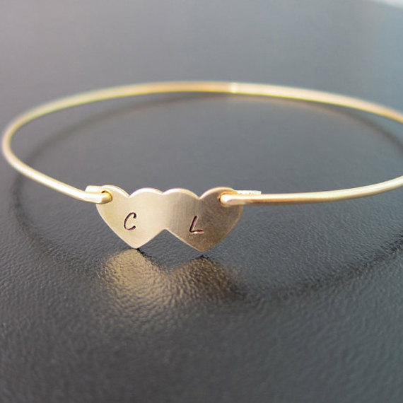 زفاف - Double Heart Bracelet, Two Initial Bracelet, Couples Bracelet for Her, Couples Jewelry, Wife Gift, Cute Unique Personalized Couple Gift Idea