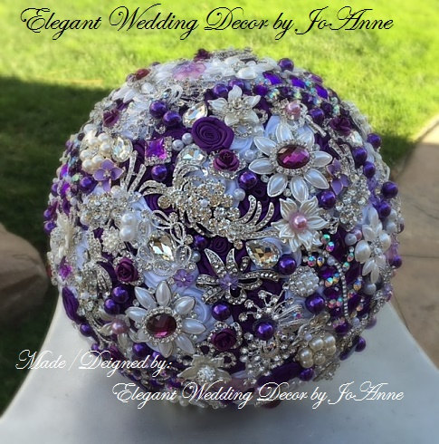 Mariage - Purple Brooch Bouquet, Custom Purple and White Bridal Brooch Wedding Bouquet , Custom Brooch Bouquet, Keepsake Bouquet, DEPOSIT only