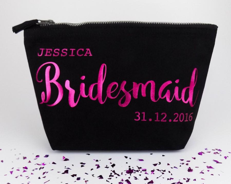 Hochzeit - Personalised Name, Wedding Role & Date Make Up Cosmetic Bag - Unique Gift for Bridal Party - Bride, Maid of Honour, Bridesmaid, Flower Girl